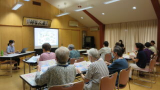 耳寄りな講演会in県営大桑団地集会所　「賢く使おう！医療・福祉サービス、介護保険制度～病気になった時のこと、一緒に考えてみませんか～」